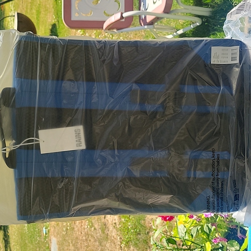 Rains Trail Rolltop Backpack Waves NWT - Picture 6 of 7